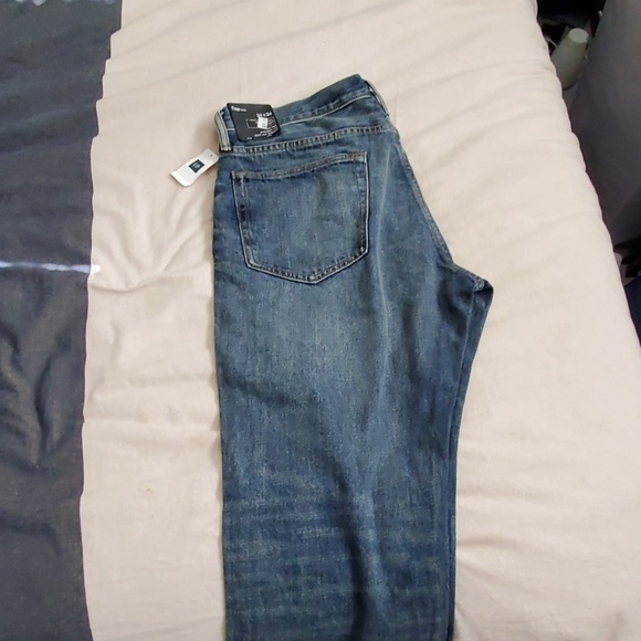 New Gap Men’s Blue Jeans NWT - Picture 2 of 3
